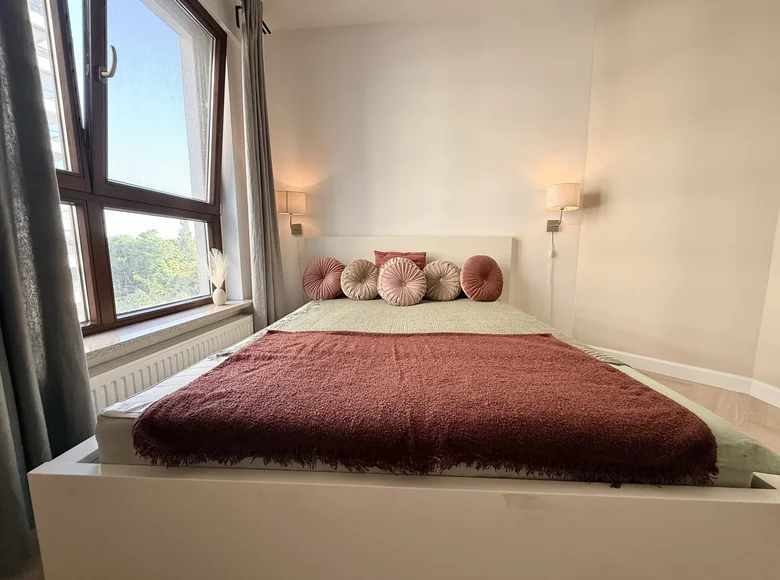 2 room apartment 50 m² in Warsaw, Poland