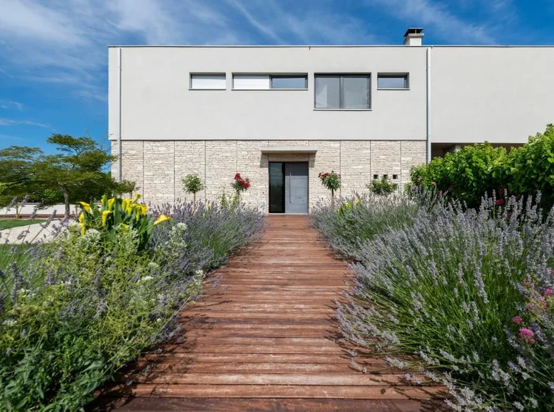 Villa 4 chambres 500 m² Zambratija, Croatie