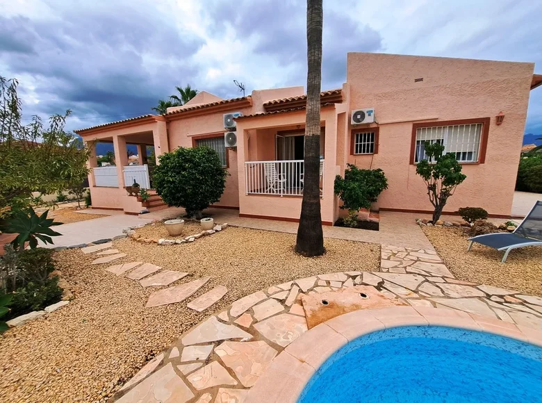 3 bedroom villa 206 m² lAlfas del Pi, Spain