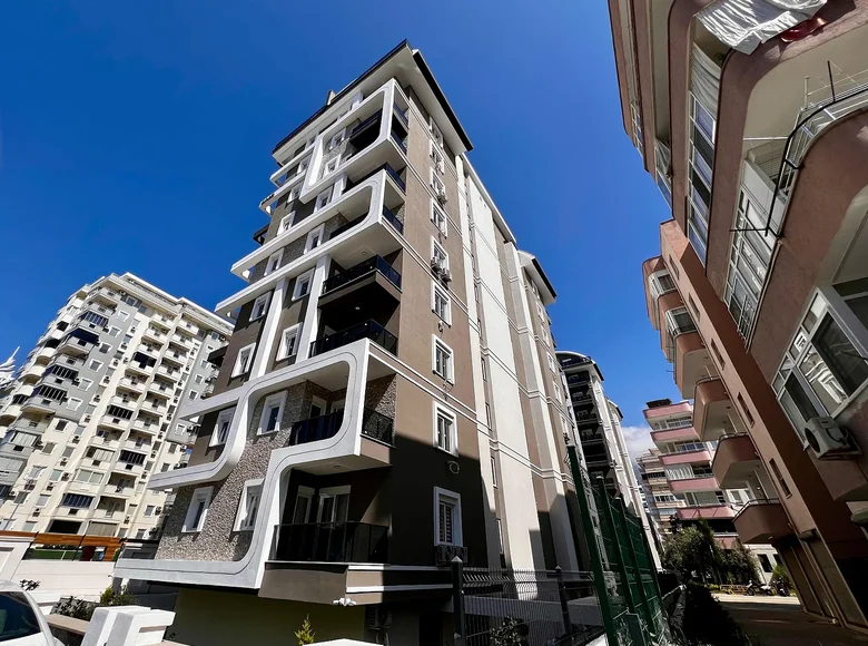 Mieszkanie 2 pokoi 58 m² Muratpasa, Turcja