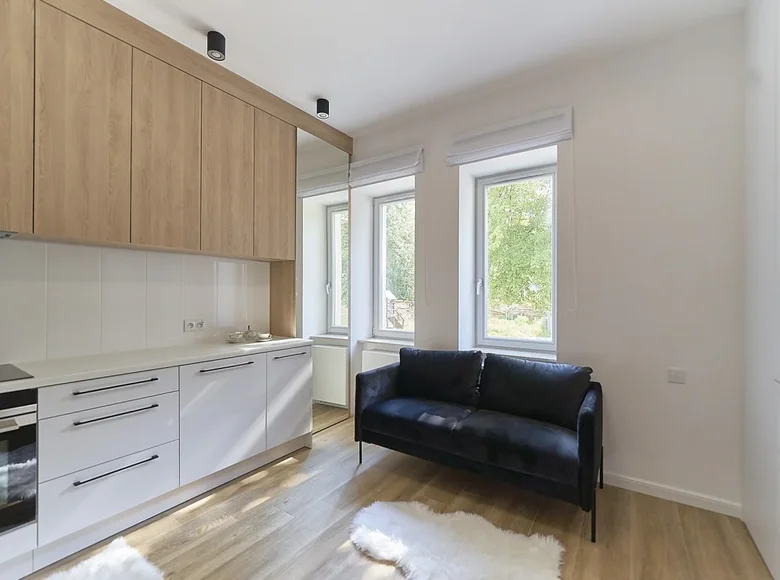 Mieszkanie 1 pokój 24 m² w Warszawa, Polska