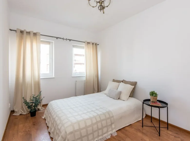 Mieszkanie 3 pokoi 65 m² Rokietnica, Polska