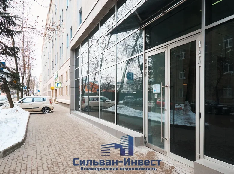 Oficina 94 m² en Minsk, Belarús