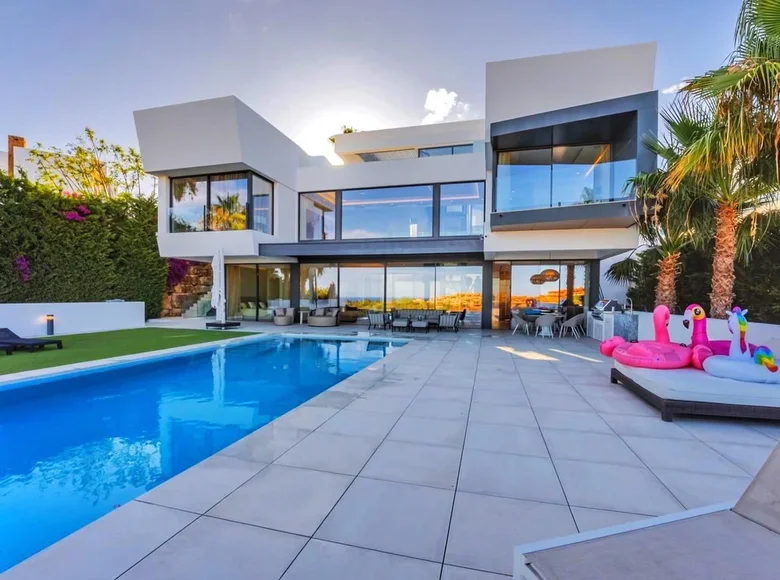 Villa de 7 dormitorios 760 m² Benahavis, Španjolska