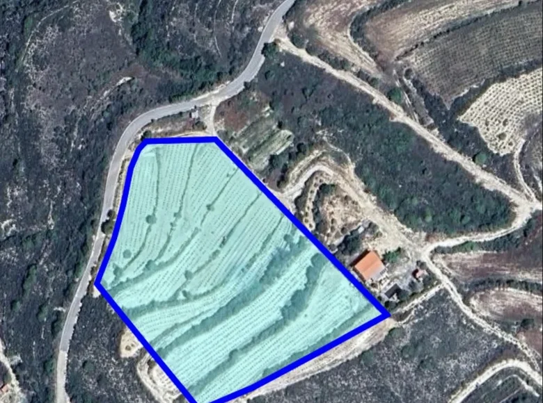 Atterrir  Ayios Amvrosios, Chypre
