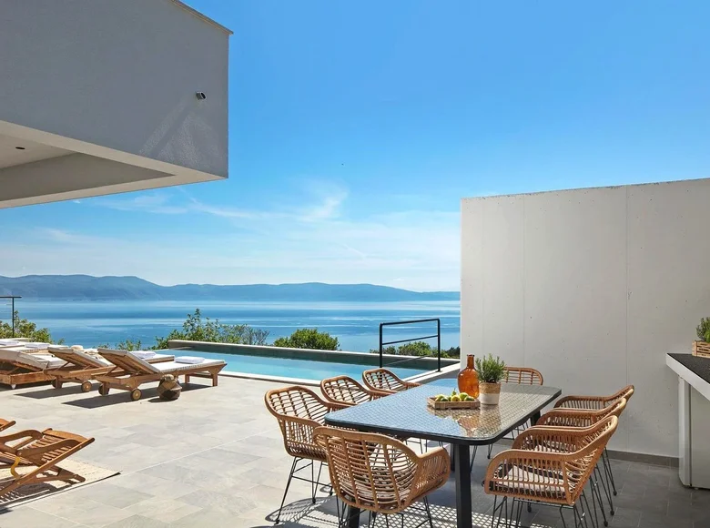4 bedroom Villa 396 m² Rabac, Croatia