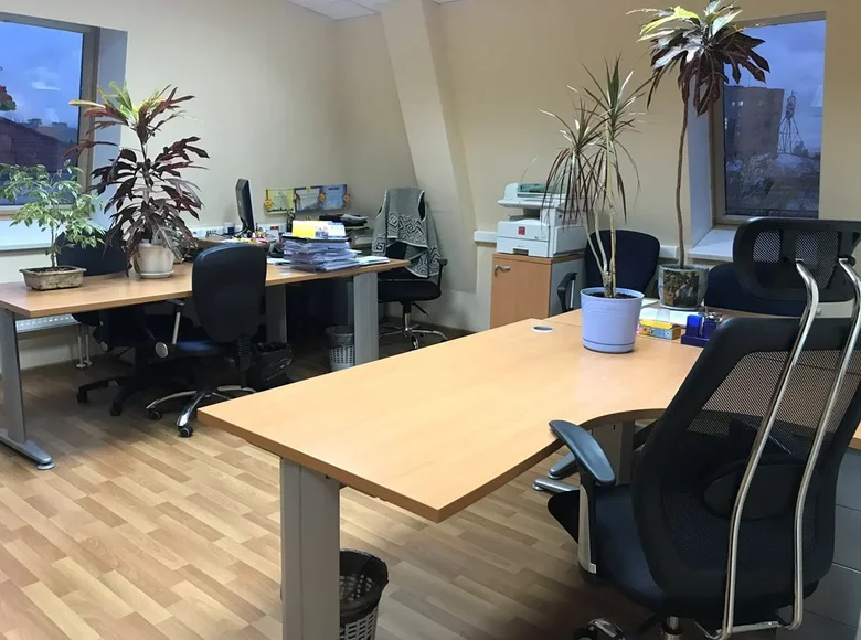 Office 1 735 m² in Moscow, Russia