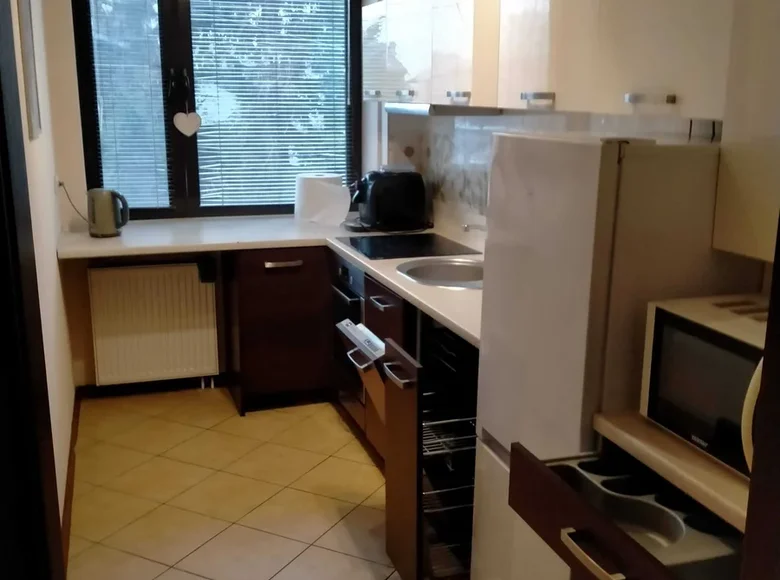 Mieszkanie 2 pokoi 50 m² w Warszawa, Polska