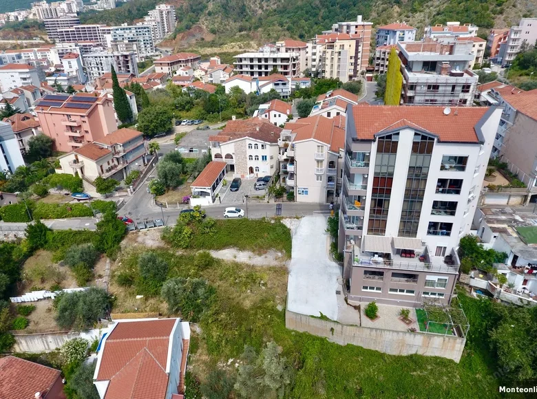 Investment 2 000 m² in Becici, Montenegro