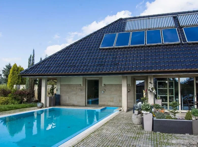 3 bedroom house 312 m² Siemianowice Slaskie, Poland