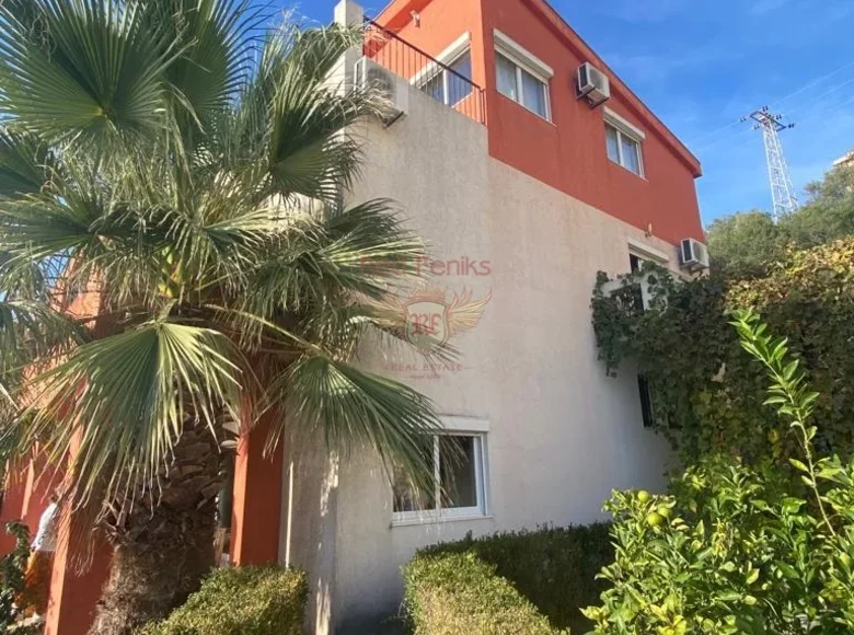 Haus 6 zimmer 280 m² Montenegro, Montenegro