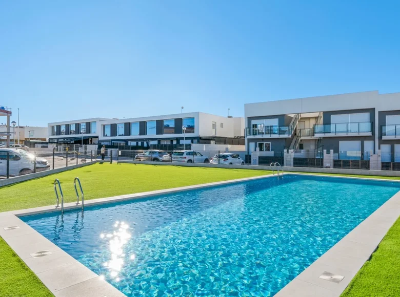 Квартира 2 спальни 75 м² Санта-Пола, Испания