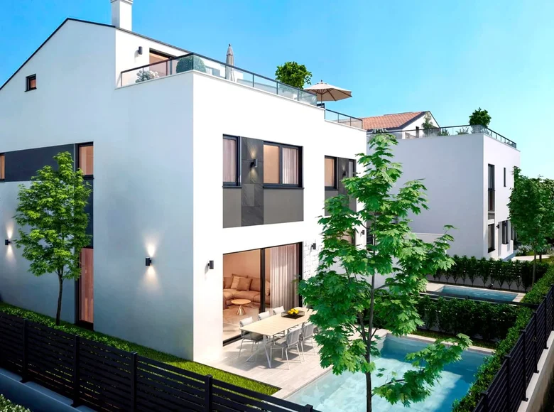 Studio apartment 4 bedrooms 166 m² Grad Porec, Croatia