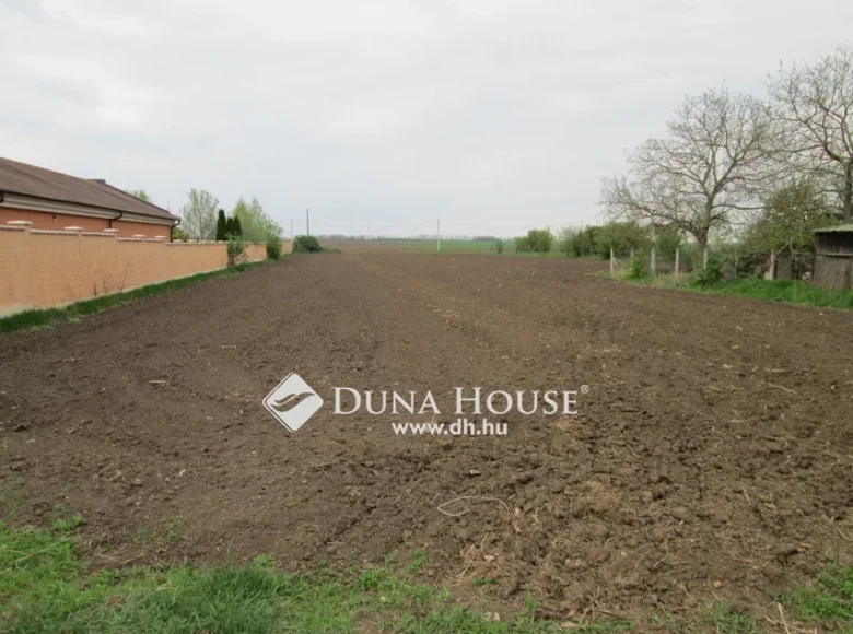 Land 3 912 m² in Great Plain and North, Hungary