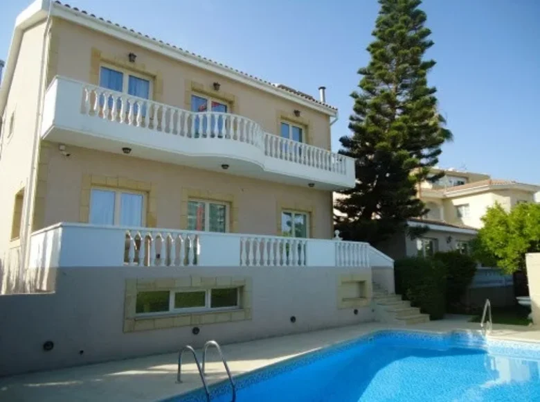 Dom 5 pokojów  Koinoteta Agiou Tychona, Cypr