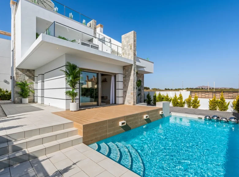 3 bedroom villa 194 m² Los Alcazares, Spain