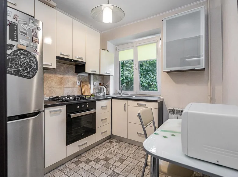 Mieszkanie 2 pokoi 46 m² Mińsk, Białoruś