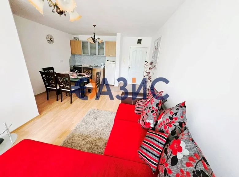 Mieszkanie 2 pokoi 63 m² Nesebyr, Bułgaria