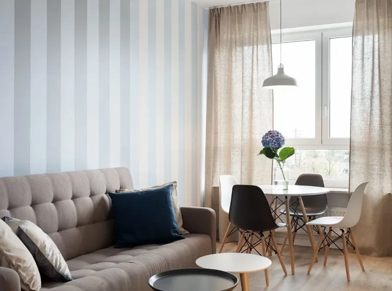 2 room apartment 37 m² in Warsaw, Poland