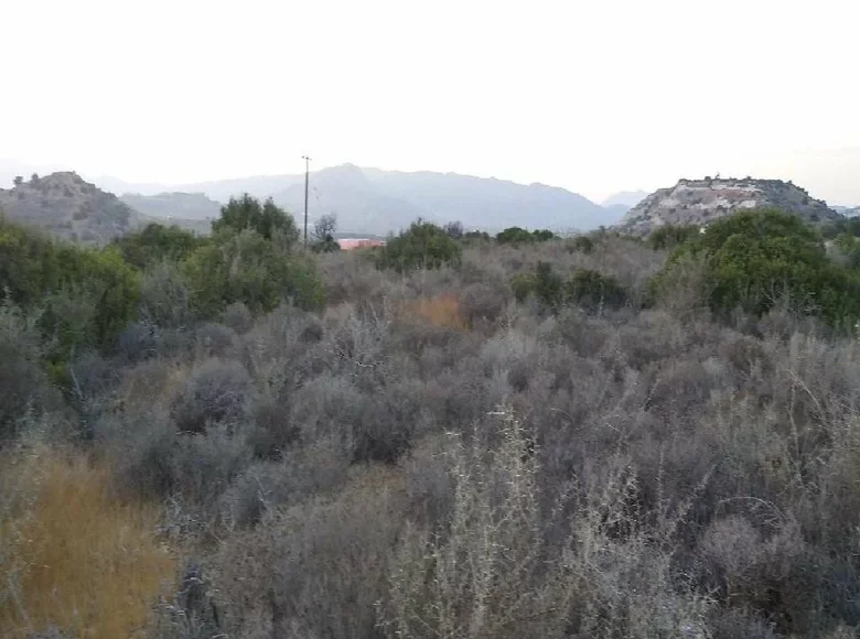 Atterrir  Monagrouli, Chypre