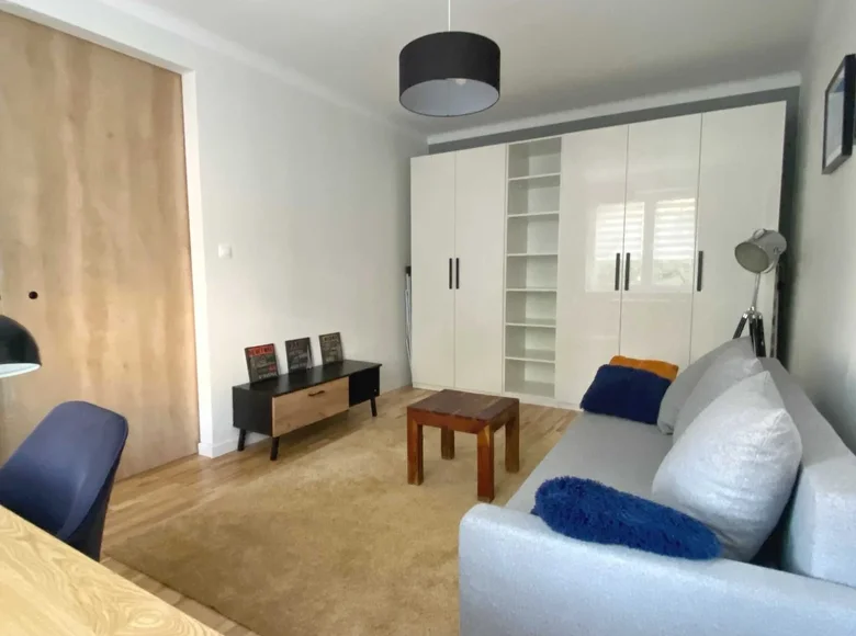 2 room apartment 37 m² in Warsaw, Poland