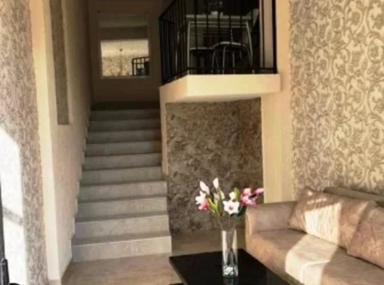 Casa 10 habitaciones 375 m² Tiflis, Georgia