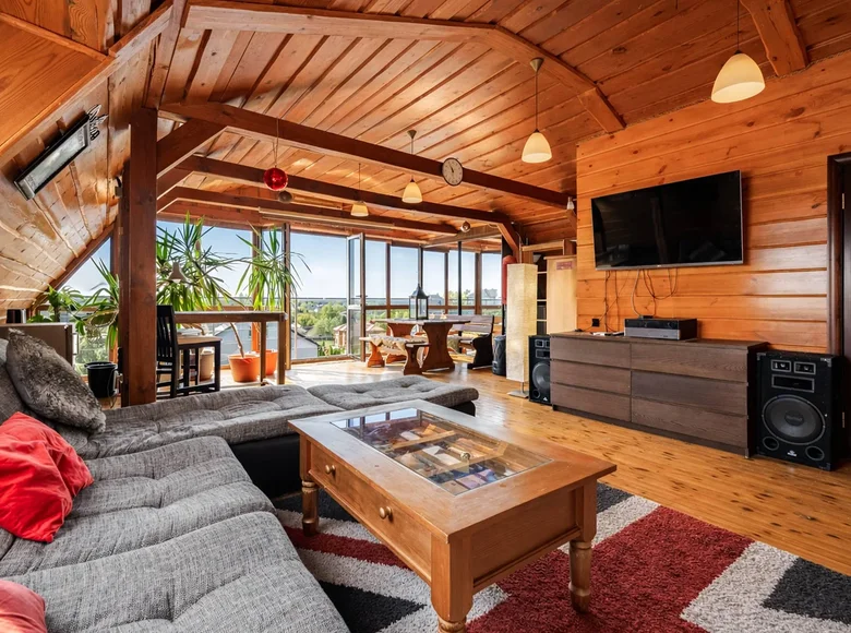 Casa 337 m² Siomkava, Belarús