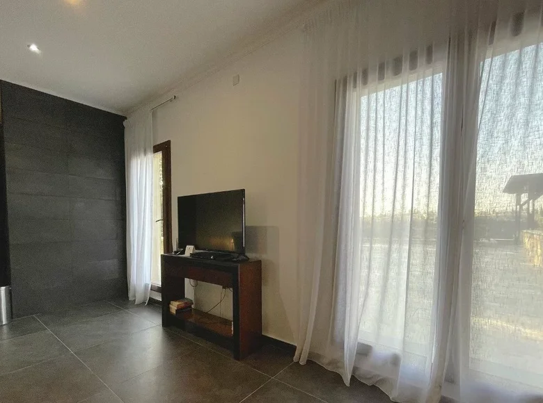 5 bedroom house 270 m² Kouklia, Cyprus