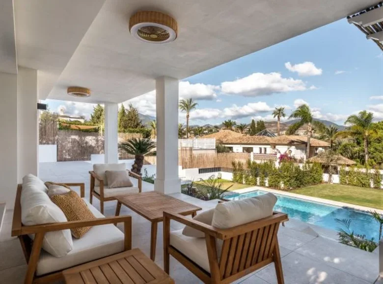 5 bedroom villa 448 m² San Pedro Alcantara, Spain