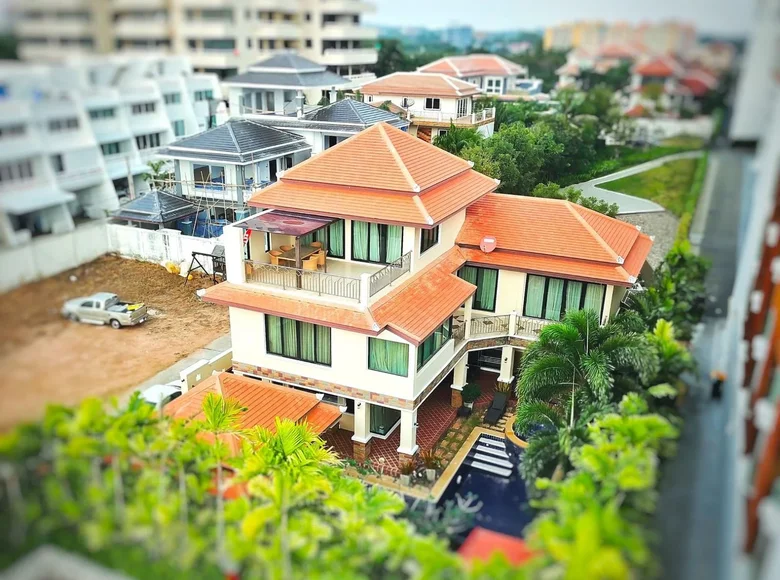 5-Schlafzimmer-Villa 450 m² Ban Na Chom Thian, Thailand
