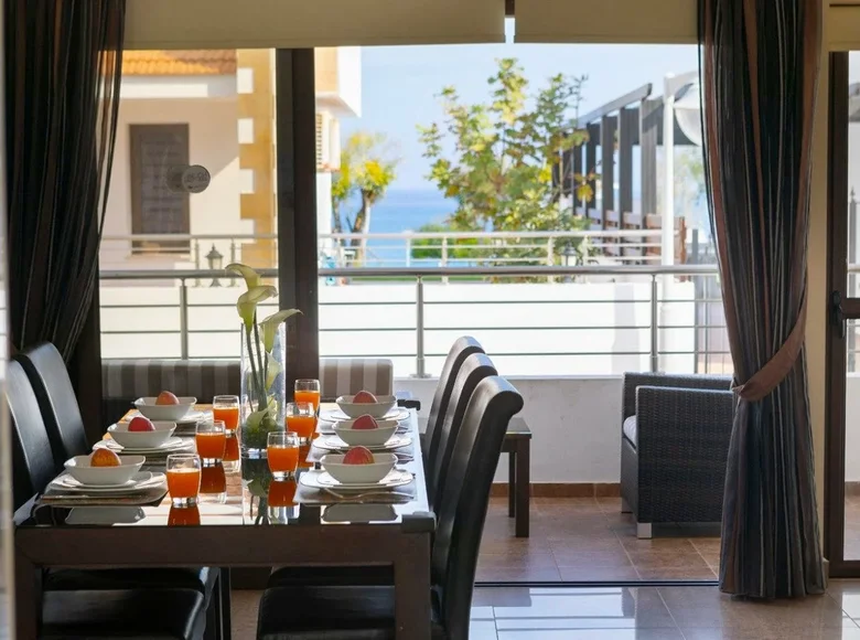 Дом 5 спален 184 м² Паралимни, Кипр