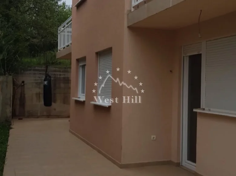 Haus 6 zimmer 268 m² Herceg Novi, Montenegro