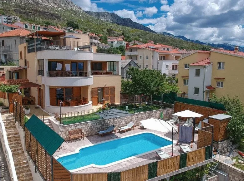 Villa 300 m² Grad Split, Croatia