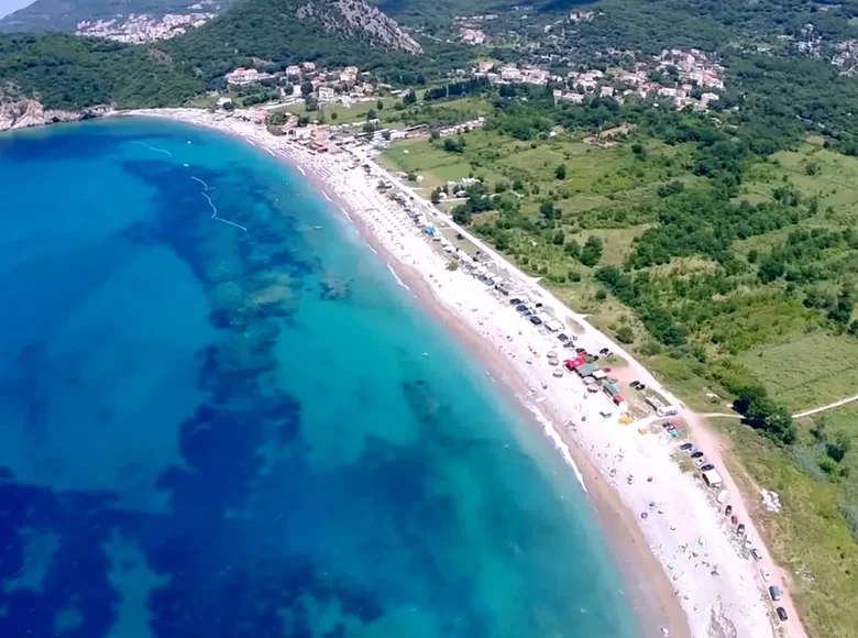 Grundstück 7 642 m² Buljarica, Montenegro