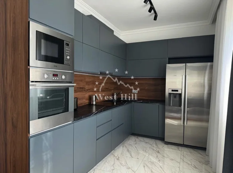 Квартира 2 комнаты 107 м² Бар, Черногория