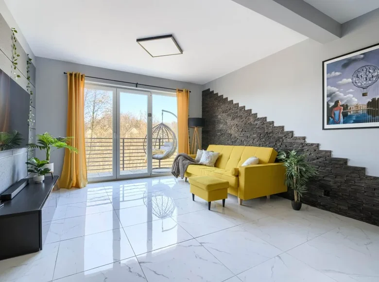 Mieszkanie 5 pokojów 130 m² w Marki, Polska