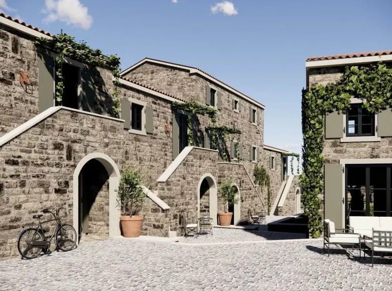 Villa 25 bedrooms 1 962 m² Umag, Croatia