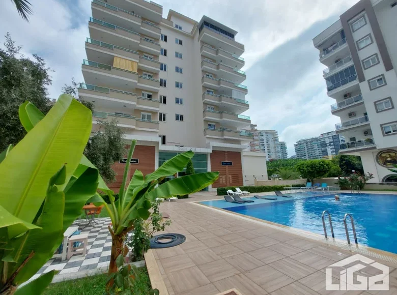 Mieszkanie 2 pokoi 70 m² Alanya, Turcja