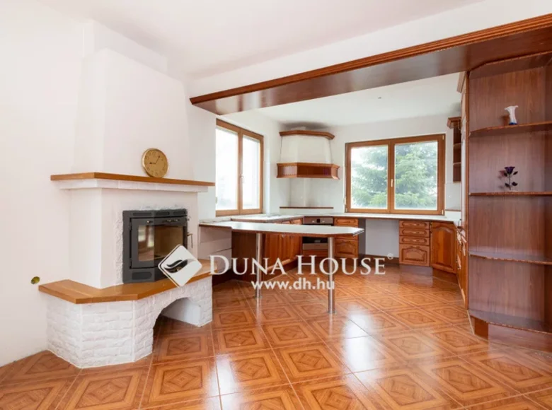 House 1 bathroom 205 m² in Budapest, Hungary
