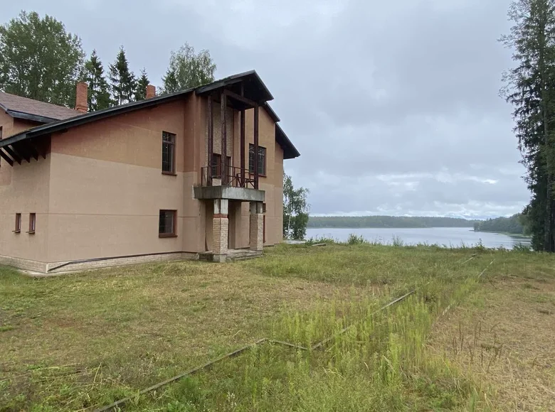 Commercial property 965 m² in Bahuseuski sielski Saviet, Belarus