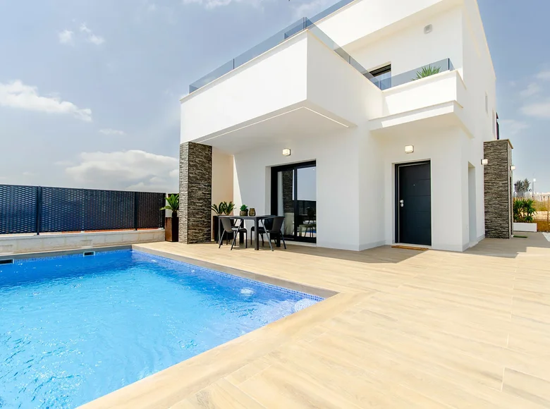 3-Schlafzimmer-Villa 118 m² Entrenaranjos, Spanien