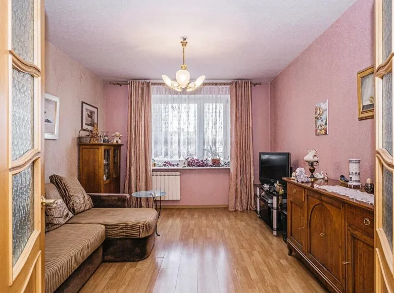 Mieszkanie 3 pokoi 66 m² Mińsk, Białoruś