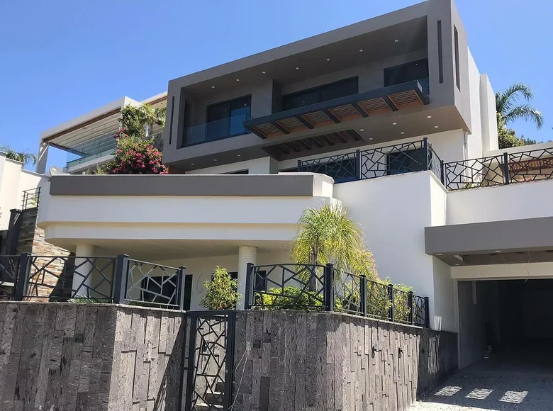 Villa 7 chambres 303 m² Gundogan, Turquie