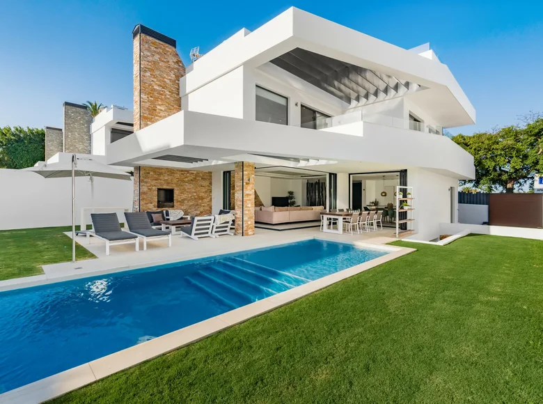 4 bedroom Villa 250 m² San Pedro Alcantara, Spain