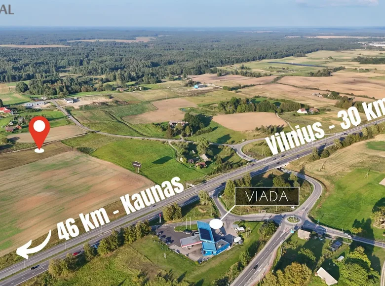 Atterrir  Abromiskes, Lituanie