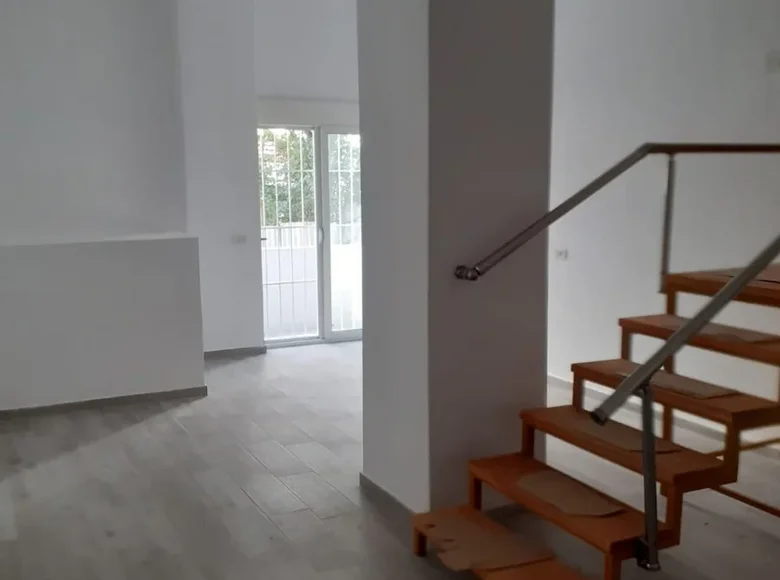 Квартира 1 комната 60 м² Дуррес, Албания