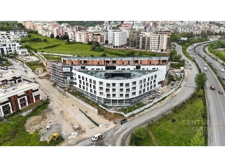 Commercial property 81 m² in Tirana Municipality, Albania