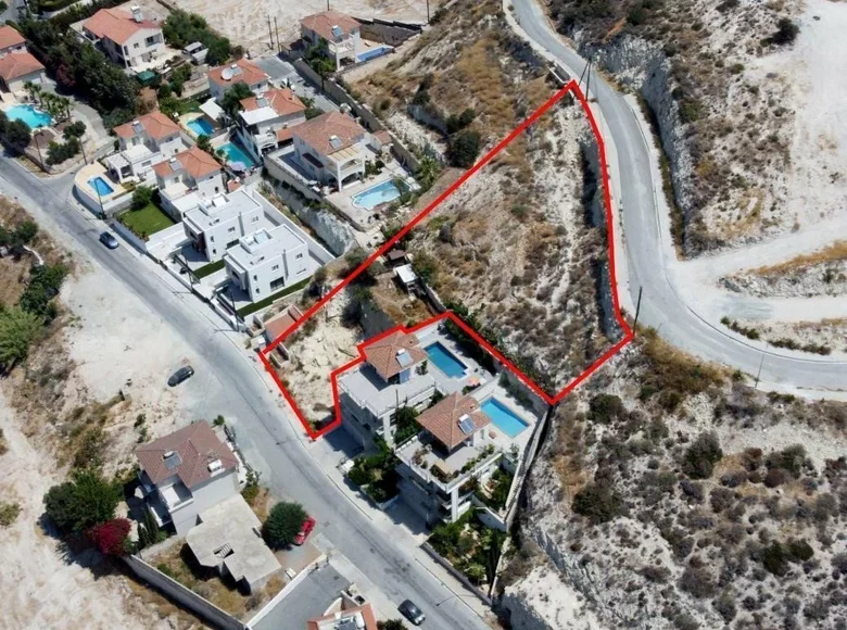 Land  Agios Tychonas, Cyprus