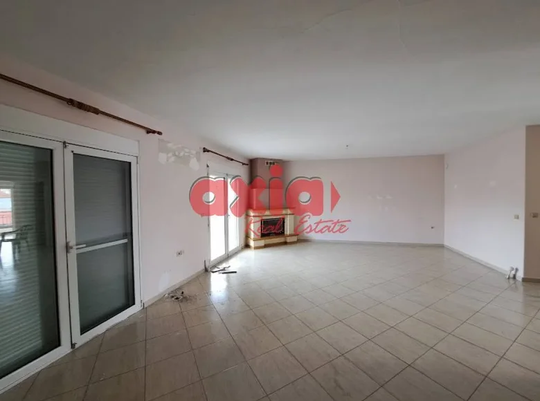 Mieszkanie 2 pokoi 115 m² Nea Peramos, Grecja