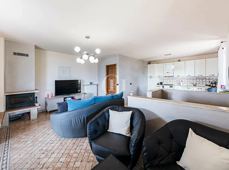 Szeregowiec 4 pokoi 85 m² Toscolano Maderno, Włochy